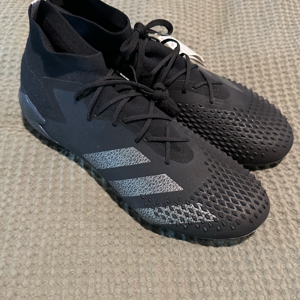 Adidas predator mutator shadow beast edition
